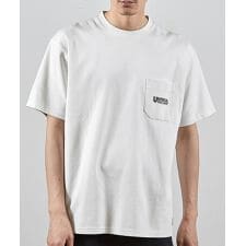 ユニバーサルオーバーオール別注ポケットプリントTシャツ