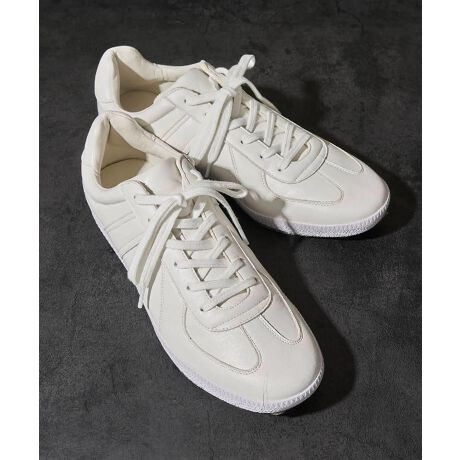 [^:8024005513]Ñ~^[Xj[J[GERMAN TRAINER𒉎REPRODUCTӐg̈i~j}ȊO͑lȈۂ^ĂAX^CbVȃR[fBl[gɃsb^ȈꑫłBfjJ[Spcƍ킹JWAX^CZbgAbvWPbg킹ꂢڃX^C܂ŕLΉłfUCBVvȐFgőlȂȃX^COɂ߂łBGERMAN TRAINER / W[}g[i[1960Nȍ~AhCcR̃g[jOV[YƂĐ܂APUMAadidasЂɂĐYꂽŗLȃW[}g[i[̈̂ŌĂ΂Xj[J[Bt@bVƊEɃt@A郁]fUCx[XƂłmtbgEFAB