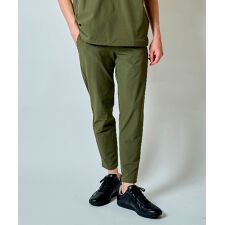 ナイロンストレッチテーパード9分丈パンツ