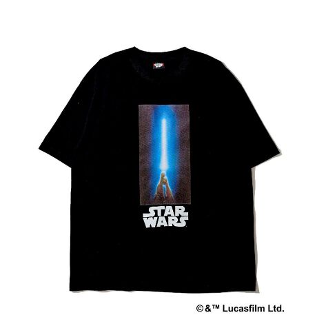 [^:1225362131]͂̓`͂n܂\\wSTAR WARSxNVbNA[gTVc͋fꂽCgZ[o[ƁAVvۓIȃOtBbNBIWiOے閼rWAvgB𒴂ĈX^[EEH[Y̐EA肰ȂAė͋ꖇłBSCREENSTARS ~ fjɎc閼R{B5.6IX̃Rbg100%̑fނgpSn̗ǂx[VbNȂsVcB̘eɖDڂ̂ȂۓdlŒSnQłB