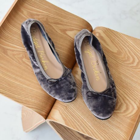 [^:551543]fC[Ɏg₷EhgD̃oGV[YBƂVGbg킢炵BLk̂闚̃e[vƕԂ肪ǂgpAɃtBbg闚SnBӂӂ̃C\[ő肪悭AKɗĂ܂B׃{ł肰Ȃ킢vXBR[fBl[gɎ₷fUCŁAȂ1łB~͍RۏL@\tIyBridget Birkin^uWbgo[LzCȂfUC̒Ɂh̉炵hւ̎v߂uuWbgo[LvBוɂ܂ł΂߂ꂽXC[gȃfBe[AG^[iȉASeޑʂȕ\o܂BATTENTIONEYߒɐ鑽̃LYVꍇ܂B܂fނ̓A኱̐FCꂪꍇ܂Apɂ͖育܂BEAɑjꍇ܂iɉe͂܂BEBě̓ɂFČꍇ܂ B܂Aql̂gPCj^[X}[gtHʂȂǂ̊ɂFۂ̏iƈČꍇ܂BETCYZ(\L)͂܂ŖڈƂȂ܂B̌`ɂKTCY̌l܂Bd:102g