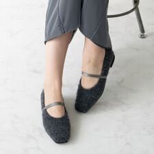 ブリジット バーキン(Bridget Birkin)の25秋冬新作◆Bridget Birkin◆エラスティックバンドもこもこスクエアバレエシューズ