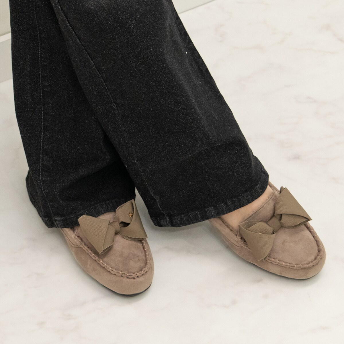 アウトレット◇1.5cmヒール◇ランダムビジュームートンシューズ