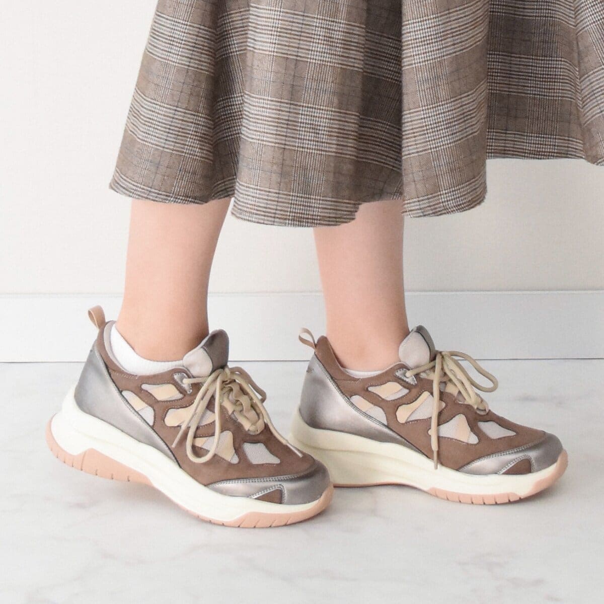 新品ブリジットバーキン★5.5CMヒール ラメ ベージュ スニーカー 楽天市場】Bridget Birkin（スニーカー｜レディース靴）：靴の通販