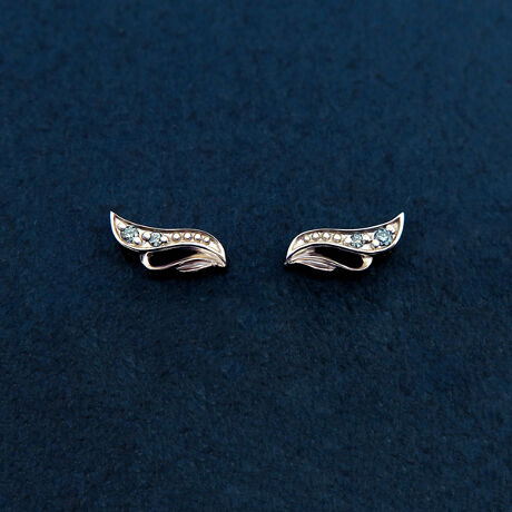 DREAMY】 K14・K10 アイスブルーダイヤモンド ピアス シャインフェザー 