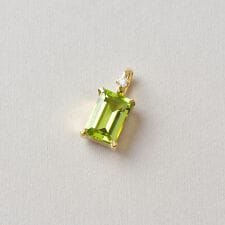 K10 ペリドット　ネックレスチャーム