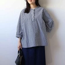 【大きいサイズ】【WEB/一部店舗限定】フリル使いバンドカラーシャツ