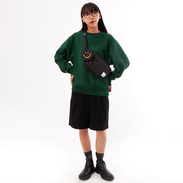 クーコ COOCO】DOKODEMOSMILEYフェイスポーチ付ボディバッグ