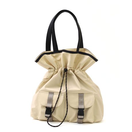 [^ԁF25131-11021]hXgfUC̑eʃobO}bgȃiCfA4TCYyX܂g[gobOtgɃ|Pbg2tĂ̂ŁAƂ̎[ɕ֗X܂ւ⍇̍ۂ͉L̏iԍ`BiԍF25131-11021ỉ摜̓Tv̂߁Aۂ̐iƂ́AdlHATCY኱قȂꍇ܂Bӎ\Ȍɋ߂J[ɂČfڂĂ܂Agp̃p\RX}[gtHȂǂ̒[̊ɂāAۂ̐FƈقȂČꍇ܂B\߂BTvŎBeĂ鏤i܂B̏ꍇAۂ̏iƂ͐FEdlقȂꍇ܂̂ŁA\߂ByCOOCO/N[Rzu肰Ȃghvu@\vuDAILYvL[[hɓONEOFFǂȃV[łR[fBl[gɊy▾邳Aɂ͑lۂfGȃGbZXɂȂ肽Bȑz͂BAGuhłBTCYF`STCYΉETOOybg{g|PbgFR@OQJFВdʁF410gTCYF35cm/28cm/܂10cm/nh19cm/J39cmîCɓo^uîCɓo^vōēגʒmAXg̒ʒmAZ[ʒmAĂē׎ɒʒm󂯎邱Ƃł܂IЂo^BuĥCɓo^uuĥCɓo^vŐViēׂȂǁAȏ󂯎邱Ƃł܂IЂo^B