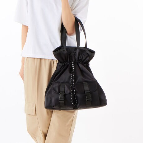 [^ԁF25131-11021]hXgfUC̑eʃobO}bgȃiCfA4TCYyX܂g[gobOtgɃ|Pbg2tĂ̂ŁAƂ̎[ɕ֗X܂ւ⍇̍ۂ͉L̏iԍ`BiԍF25131-11021ỉ摜̓Tv̂߁Aۂ̐iƂ́AdlHATCY኱قȂꍇ܂Bӎ\Ȍɋ߂J[ɂČfڂĂ܂Agp̃p\RX}[gtHȂǂ̒[̊ɂāAۂ̐FƈقȂČꍇ܂B\߂BTvŎBeĂ鏤i܂B̏ꍇAۂ̏iƂ͐FEdlقȂꍇ܂̂ŁA\߂ByCOOCO/N[Rzu肰Ȃghvu@\vuDAILYvL[[hɓONEOFFǂȃV[łR[fBl[gɊy▾邳Aɂ͑lۂfGȃGbZXɂȂ肽Bȑz͂BAGuhłBTCYF`STCYΉETOOybg{g|PbgFR@OQJFВdʁF410gTCYF35cm/28cm/܂10cm/nh19cm/J39cmîCɓo^uîCɓo^vōēגʒmAXg̒ʒmAZ[ʒmAĂē׎ɒʒm󂯎邱Ƃł܂IЂo^BuĥCɓo^uuĥCɓo^vŐViēׂȂǁAȏ󂯎邱Ƃł܂IЂo^B