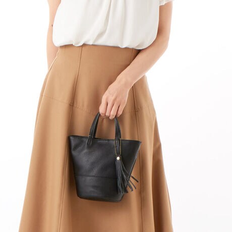 [^ԁF25131-11310]lC̋vVNV_[BAGV[YłBvVNU[gpƂ`̉炵~jg[gB\ʂɃV{HꂽVNU[͏ڗɂ߁ACyɖ{v܂B΂ߊ|\ȃOV_[łQWAYdlłg܂BX܂ւ⍇̍ۂ͉L̏iԍ`BiԍF25131-11310ỉ摜̓Tv̂߁Aۂ̐iƂ́AdlHATCY኱قȂꍇ܂Bӎ\Ȍɋ߂J[ɂČfڂĂ܂Agp̃p\RX}[gtHȂǂ̒[̊ɂāAۂ̐FƈقȂČꍇ܂B\߂BTvŎBeĂ鏤i܂B̏ꍇAۂ̏iƂ͐FEdlقȂꍇ܂̂ŁA\߂ByCOOCO/N[Rzu肰Ȃghvu@\vuDAILYvL[[hɓONEOFFǂȃV[łR[fBl[gɊy▾邳Aɂ͑lۂfGȃGbZXɂȂ肽Bȑz͂BAGuhłBTCYF܂zΉ|PbgFQJF}OlbgdʁF220gTCYF13cm/18cm/܂11cm/nh8cm/V_[116cm/J23cmîCɓo^uîCɓo^vōēגʒmAXg̒ʒmAZ[ʒmAĂē׎ɒʒm󂯎邱Ƃł܂IЂo^BuĥCɓo^uuĥCɓo^vŐViēׂȂǁAȏ󂯎邱Ƃł܂IЂo^B