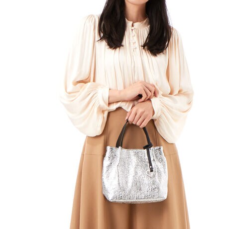 [^ԁF25531-11003]gĥ郁^bNfނ|Cĝꂢ߃~jg[gobOO\ȃV_[Xgbvt2WAYdlV_[Xgbv͒\XbLƂfUCŁAV[Y킸R[fBl[gł̂V_[ŌɊ|tBbgĂ܂ɂ̓n[g`[t̃Jri`[̂悤ɗĥ킢XJ[tACɓ̃`[ȂǂvXĎ̃g[gobOɃAWĂ݂̂yiԍF25531-11003ỉ摜̓Tv̂߁Aۂ̐iƂ́AdlHATCY኱قȂꍇ܂Bӎ\Ȍɋ߂J[ɂČfڂĂ܂Agp̃p\RX}[gtHȂǂ̒[̊ɂāAۂ̐FƈقȂČꍇ܂B\߂BTvŎBeĂ鏤i܂B̏ꍇAۂ̏iƂ͐FEdlقȂꍇ܂̂ŁA\߂BCOOCOyCOOCO/N[Rzu肰Ȃghvu@\vuDAILYvL[[hɓONEOFFǂȃV[łR[fBl[gɊy▾邳Aɂ͑lۂfGȃGbZXɂȂ肽Bȑz͂BAGuhłBTCYFzΉETOOybg{g|PbgFP JF}OlbgdʁF250gTCYF20cm/20cm/܂10cm/nh11cm/V_[119cm/J21cmîCɓo^uîCɓo^vōēגʒmAXg̒ʒmAZ[ʒmAĂē׎ɒʒm󂯎邱Ƃł܂IЂo^BuĥCɓo^uuĥCɓo^vŐViēׂȂǁAȏ󂯎邱Ƃł܂IЂo^B