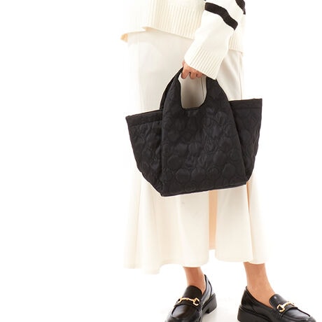 [^ԁF25531-11701]lCSMILEYV[YɁA11|Pbg̖\g[gobOoIӂ炵_炩ȃtH̖{̂ɂ́ASMILEYtFCXBꂽLeBO{Ă܂B̃|PbgAߋɂȂ炢̏[xIAĨ|PbgATCh̃ybg{g|PbgAt@Xi[|PbgȂǂȂǁAYɐڂĎ[ł閜\dlłBA\ʂ̃^bNɂ́ABꂽ2̃t@Xi[|PbgIɎoȂǂāAƎ܂BiԍF25531-11701ỉ摜̓Tv̂߁Aۂ̐iƂ́AdlHATCY኱قȂꍇ܂Bӎ\Ȍɋ߂J[ɂČfڂĂ܂Agp̃p\RX}[gtHȂǂ̒[̊ɂāAۂ̐FƈقȂČꍇ܂B\߂BTvŎBeĂ鏤i܂B̏ꍇAۂ̏iƂ͐FEdlقȂꍇ܂̂ŁA\߂BCOOCOyCOOCO/N[Rzu肰Ȃghvu@\vuDAILYvL[[hɓONEOFFǂȃV[łR[fBl[gɊy▾邳Aɂ͑lۂfGȃGbZXɂȂ肽Bȑz͂BAGuhłBTCYFaTTCYΉETOOybg{g|PbgFX@OQJF}OlbgdʁF400gTCYF23cm/23cm/܂15cm/nh11cm/V_[128cm/J44cmîCɓo^uîCɓo^vōēגʒmAXg̒ʒmAZ[ʒmAĂē׎ɒʒm󂯎邱Ƃł܂IЂo^BuĥCɓo^uuĥCɓo^vŐViēׂȂǁAȏ󂯎邱Ƃł܂IЂo^B