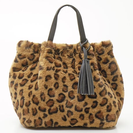 [^ԁF25531-11044]OZ[̃GRt@[2WAYg[gobONoBȂƂĂttGSn̗ǂGRt@[I}`LAB5TCYꂢɎ܂TCYłBOV_[tĂ̂ŁA΂߂A|ł܂BiԍF25531-11044ỉ摜̓Tv̂߁Aۂ̐iƂ́AdlHATCY኱قȂꍇ܂Bӎ\Ȍɋ߂J[ɂČfڂĂ܂Agp̃p\RX}[gtHȂǂ̒[̊ɂāAۂ̐FƈقȂČꍇ܂B\߂BTvŎBeĂ鏤i܂B̏ꍇAۂ̏iƂ͐FEdlقȂꍇ܂̂ŁA\߂BCOOCOyCOOCO/N[Rzu肰Ȃghvu@\vuDAILYvL[[hɓONEOFFǂȃV[łR[fBl[gɊy▾邳Aɂ͑lۂfGȃGbZXɂȂ肽Bȑz͂BAGuhłBTCYFaTTCYΉETOOybg{g|PbgFRJF}OlbgdʁF380gTCYF23cm/25cm/܂17cm/nh11cm/V_[128cm/J28cmîCɓo^uîCɓo^vōēגʒmAXg̒ʒmAZ[ʒmAĂē׎ɒʒm󂯎邱Ƃł܂IЂo^BuĥCɓo^uuĥCɓo^vŐViēׂȂǁAȏ󂯎邱Ƃł܂IЂo^B