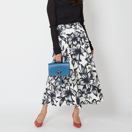 サテン大花プリントフレアスカート ビアッジョブルー Viaggio Blu 2611 ファッション通販 マルイウェブチャネル
