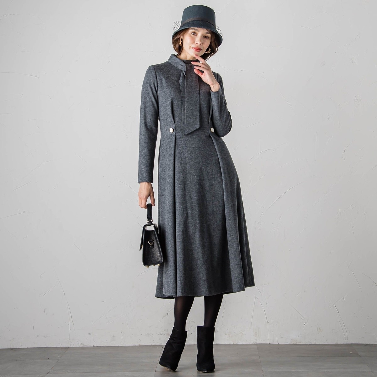 ルミナリー圧縮ワンピース | ビアッジョブルー(Viaggio blu) | マルイ