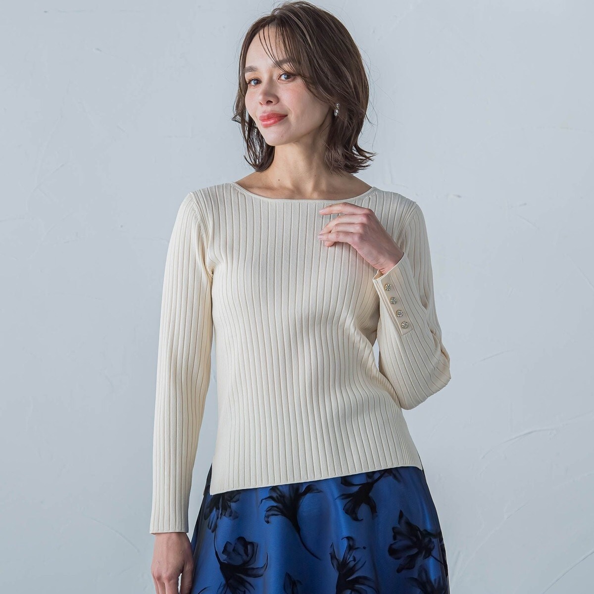 ビアッジョブルー ニット トップス 七分袖 ビジュー 刺繍 レディース 2