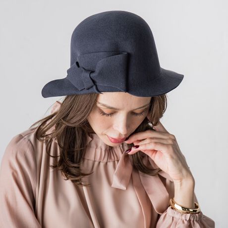 [^ԁF2602-56056]yfUC̓ziȃVGbgɑ傫߃{nbgBNVJȕ͋CoAR[fBl[gɏ炵؂₩vXĂ܂Bs[XR[gX^Cɍ킹΁AH~̂oR[fGKgɎdグĂACełB摜̏i̓TvƂȂ܂̂Ŏۂ̏iƎdlAHATCY኱قȂꍇ܂Bql̃j^[ɂۂ̂FƑقȂꍇ܂BBe󋵂̓ɂAFقȂČꍇ܂Bi^OɋLڂꂽTCY̓k[hTCYłBۂ̏ĩTCY͏i̎mFB֘A[hFViaggio Blu rAbWu[ fB[X V lJWA lR[f fB[X LC tF~j GKg ؂₩ i H H 2025AW AW 2025H~ 