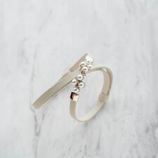 ビアッジョブルー(Viaggio blu)のパールビジューベルト