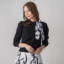 トゥシューズスカーフ付きニット