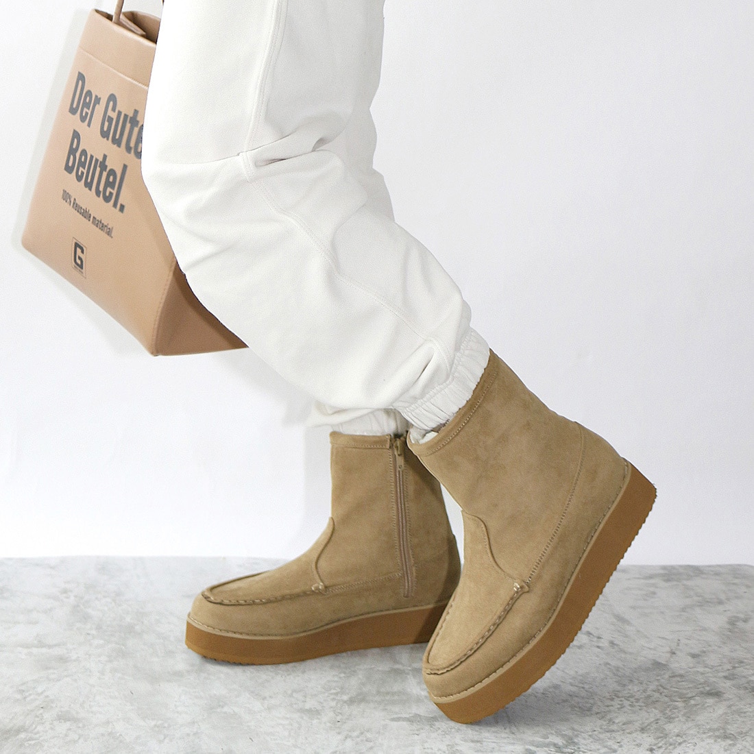 [}C]y23H~VzꃂJu[c/tBiFinj BE