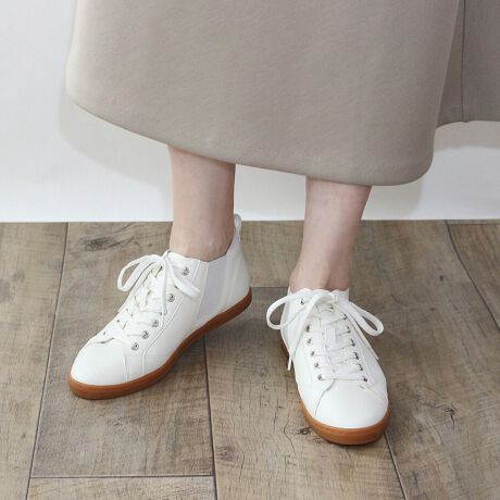 [^:243-01-9781]TChSAXj[J[ɒځ肵tHɃTChSAfUCVFin(tB)̃TChSAXj[J[oꂵ܂BCyɗăob`܂Xj[J[1͎Ă}XgACeBԂ̌`炱AtHEfނɂꑫB[XAbvXj[J[łTChSAȂ̂ŒEȒPŃR[f̃ANZgɂȂ肻ȈꑫBgh鑫ɃAbvf[gBƗ閜\fUC~̉ɂ͒ᔽNbVZbgĂ̂ŒԂ̕sɂœKłBɂtBbg鎊ɂ̗Sn͎v킸FႢ~Ȃقǖ͓IBX^CbVȃfUCȂ̂ŁAJWAɂȂ肷Ȃ̂|CgBfj⃏Chpcɂ͂AXJ[gX^CɂȂޖ\ACeB̃J[IłR[f̃|CgɂȂ肻BCɓ̈ꑫGETāBᔽX|WiᔽX|Wgp邱Ƃɂs̏Ռ炰܂Bj*ᔽX|WEEE͂𕪎UAݍޗlȃNbVłB