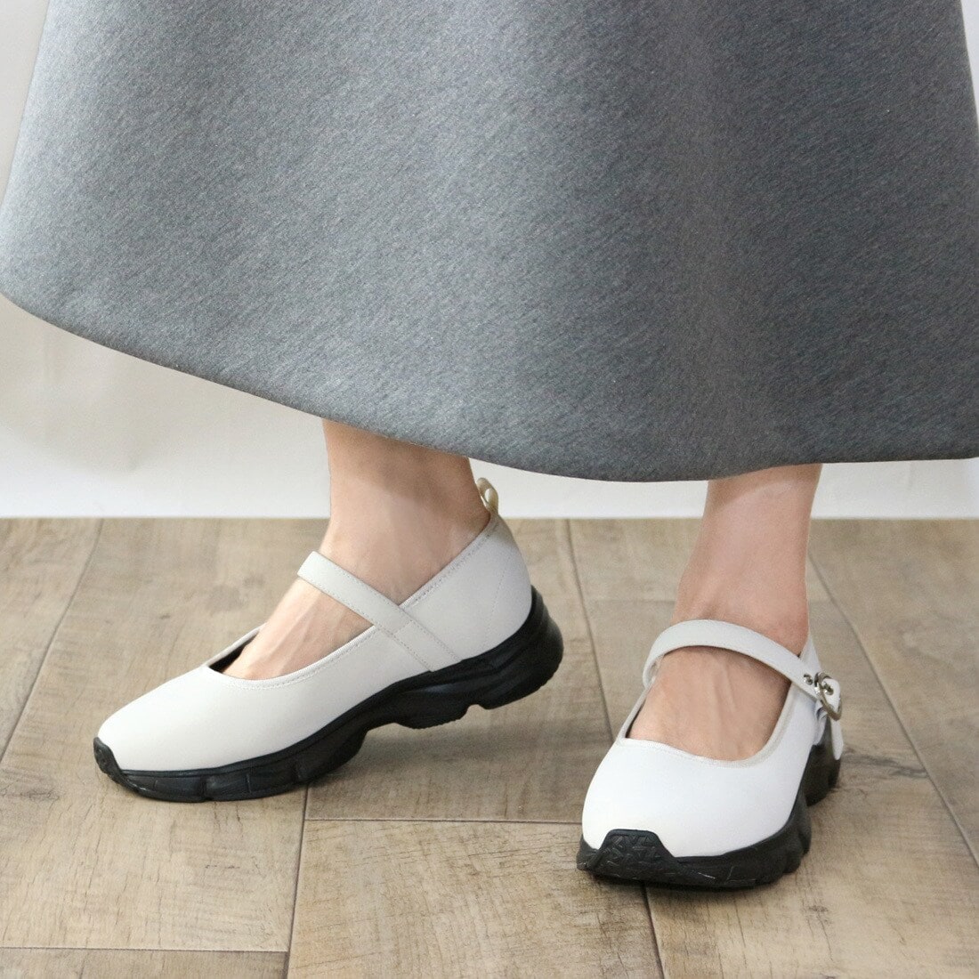 [}C]y25tĐVz[WF[Xj[J[/tBiFinj IV