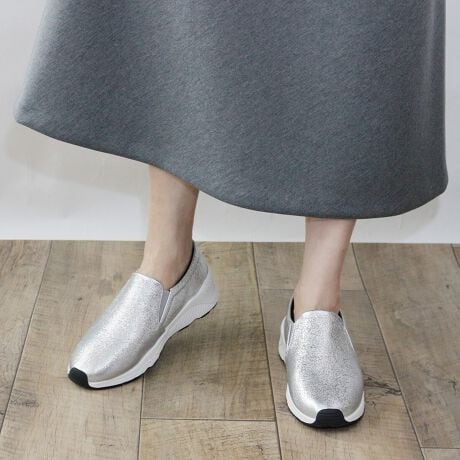 [^:251-05-9827]G咍ڂ̃^bN𑫌ɃILLP^bN؂₩ɍʂFin(tB)̃^bNXb|oꂵ܂BCyɂłXb|Xj[J[͈ꑫ͎ĂԃACeB{[̂\[͒悢5cmōႷȂ▭ȍ̓X^CAbv܂BG咍ڂ̃^bNɒ悢ANZgvXĂ܂BIтȂ闚Sn~̉ɂ͒ᔽNbVZbgĂ̂ŁAԂ̕s⃌W[ɂSėłBɂ̓SĂ̂ŒEyXȂ̂B悭ۂ݂ттtHۂݍł̂ŋȂBVvȃXbNXWK[pcAfj⃏Chpcɂ͂łAXJ[g⃏s[XR[fɂBJ[ɂĕ͋Cς̂ŁÃX^CɍDȈꑫ`CXāBᔽX|WiᔽX|Wgp邱Ƃɂs̏Ռ炰܂Bj*ᔽX|WEEE͂𕪎UAݍޗlȃNbVłB