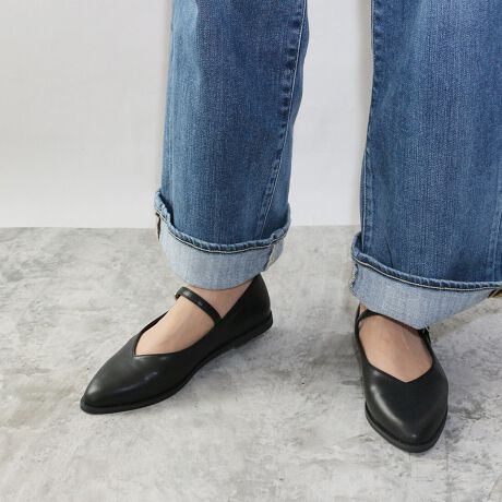 [^:251-02-9811]ǂȃR[fɂޒԃfUCƂ|CebhgDɃAbp[VJbg炵oFin(tB)̃|CebhgDVJbgXgbvV[Yoꂵ܂BVJbg̐[߂̗V[vȒɂʂ̂GKgȕ͋Co܂B悭݊̂Rô鑫ɁBŜ̃oXVGbgYȃX^COĂ܂BDGACe~̉ɂ͒ᔽNbVZbgĂ̂ŁAɂDʋΒʊwRigɂœKłBXgbvtĂ̂ŒEĂ܂SzȂłBtbg\[łȂAtɂȂ߂Ȃi̗ǂ킹DGfUCȂ̂ŁAfj⃏Chpc̃JWAȃX^C̃ANZgɂ͂AXJ[gR[f⃏s[X̃tF~jȃX^CɂBJ[ɂĕ͋Cς̂ŁÃX^CɍDȈꑫ`CXāBᔽX|WiᔽX|Wgp邱Ƃɂs̏Ռ炰܂Bj*ᔽX|WEEE͂𕪎UAݍޗlȃNbVłB