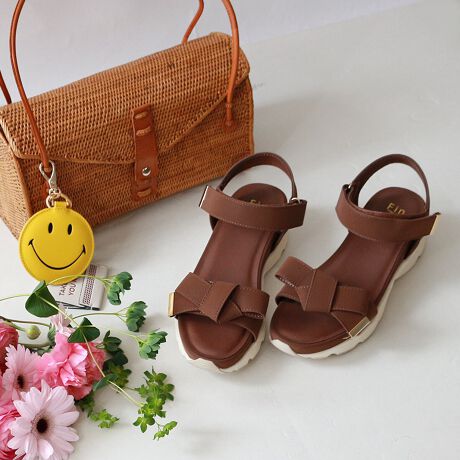 [^:252-09-9839]咍ڂ̃{JWAɎāAbp[̃{ۂFin(tB)̃Te{xNX|[cT_oꂵ܂BG咍ڂ̌Xj[J[\[5.2cmƒ悢Ȃ̂ŊyȂ̂ɃX^CAbv̂BiȋgɃTe{{fUCJWAȃfUC̒ɏ炵oĂ̂ől̏R[fɎ₷ꑫɎdグ܂BXj[J[\[ŗSn~̉ɂ͒ᔽNbVZbgĂ̂őɂDAXj[J[\[Ȃ̂ŒԂ̕stẴW[ȂǂɂœKłBxNfUC͑ɍ킹Ē߉\ŁAŒ肳ĂfUCȂ̂ň芴yȗSn͓IBfj⃏Chpcɍ킹̂͂łA^CgXJ[gv[cXJ[gAs[XȂǂɎ̂BǂȃR[fɂȂވꑫ̓J[ɂĕ͋C͕ς̂łCɓ̈ꑫ`CXāBᔽX|WiᔽX|Wgp邱Ƃɂs̏Ռ炰܂Bj*ᔽX|WEEE͂𕪎UAݍޗlȃNbVłB