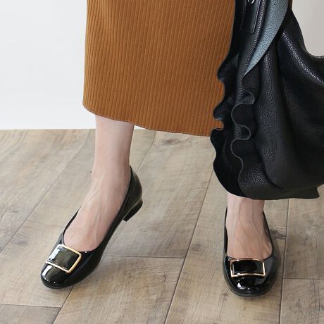 [^:253-02-9855]傫߂̃obNR[f̃ANZgɁAbp[̑傫ȃobNANZgɂȂFin(tB)̃EhgDobNtbgV[Yoꂵ܂B悢ۂ݂iȃEhgDtHɃS[hJ[̉iȃXNGAobN}b`Ăč̂ꑫɁB̂tFCNGifނő؂₩ɍʂ܂BfC[ŎgfUCiɎdグꑫ~̉ɂ͒ᔽNbVZbgĂ̂ŁAɂDʋΒʊwRigɂœKłBtFCNGifނȂ̂łƂJł̂|CgBtbg\[łȂAtɂȂ߂Ȃi̗ǂ킹DGfUCȂ̂ŁAfj⃏Chpc̃JWAȃX^C̃ANZgɂ͂AXJ[gR[f⃏s[X̃tF~jȃX^CɂBJ[ɂĕ͋Cς̂ŁACɓ̃J[őAbvf[gāBᔽX|WiᔽX|Wgp邱Ƃɂs̏Ռ炰܂Bj*ᔽX|WEEE͂𕪎UAݍޗlȃNbVłB