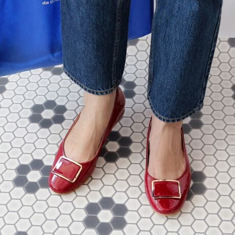 [^:253-02-9855]傫߂̃obNR[f̃ANZgɁAbp[̑傫ȃobNANZgɂȂFin(tB)̃EhgDobNtbgV[Yoꂵ܂B悢ۂ݂iȃEhgDtHɃS[hJ[̉iȃXNGAobN}b`Ăč̂ꑫɁB̂tFCNGifނő؂₩ɍʂ܂BfC[ŎgfUCiɎdグꑫ~̉ɂ͒ᔽNbVZbgĂ̂ŁAɂDʋΒʊwRigɂœKłBtFCNGifނȂ̂łƂJł̂|CgBtbg\[łȂAtɂȂ߂Ȃi̗ǂ킹DGfUCȂ̂ŁAfj⃏Chpc̃JWAȃX^C̃ANZgɂ͂AXJ[gR[f⃏s[X̃tF~jȃX^CɂBJ[ɂĕ͋Cς̂ŁACɓ̃J[őAbvf[gāBᔽX|WiᔽX|Wgp邱Ƃɂs̏Ռ炰܂Bj*ᔽX|WEEE͂𕪎UAݍޗlȃNbVłB