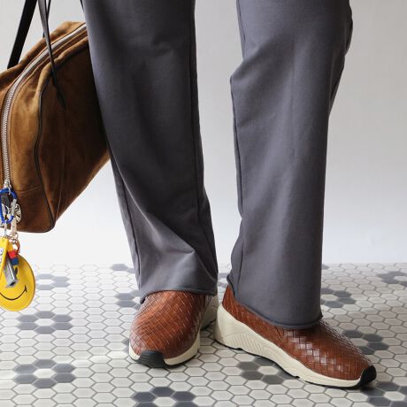 [^:253-05-9861]̂郁bVfUCANZgɁ郋bNX͓IFin(tB)̃bVXb|oꂵ܂BCyɂłXb|Xj[J[͈ꑫ͎ĂԃACeB{[̂\[͒悢5cmōႷȂ▭ȍ̓X^CAbv܂BǂȃR[fɂ킹₷bVfނɒ悢ANZgvXĂ܂BIтȂ闚Sn~̉ɂ͒ᔽNbVZbgĂ̂ŁAԂ̕s⃌W[ɂSėłBɂ̓SĂ̂ŒEyXȂ̂B悭ۂ݂ттtHۂݍł̂ŋȂBVvȃXbNXWK[pcAfj⃏Chpcɂ͂łAXJ[g⃏s[XR[fɂBJ[ɂĕ͋Cς̂ŁÃX^CɍDȈꑫ`CXāBᔽX|WiᔽX|Wgp邱Ƃɂs̏Ռ炰܂Bj*ᔽX|WEEE͂𕪎UAݍޗlȃNbVłB