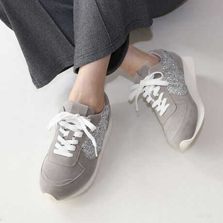 [^:253-01-9851]LLOb^[؂₩ɁLLPOb^[ɒ悢ANZgvXFin(tB)̃Ob^[RrXj[J[oꂵ܂BCyɂłXj[J[͈ꑫ͎ĂԃACeB{[̂\[͒悢3cmŃX^CAbv܂B{[̂鑫~̉ɂ͍NbVZbgĂ̂ŒԂ̕sɂœKłBɂtBbg鎊ɂ̗Sn͎v킸FႢ~Ȃقǖ͓IBfj⃏Chpcɂ͂AXJ[gX^CɂȂޖ\ACeBّfރRřy₩ȃfUC͓nFł܂Ƃ߂Ă̂łǂ̃J[IłR[fɎ₷g񂵂₷BCɓ̈ꑫ`CXāBX|WiX|Wgp邱Ƃɂs̕Sy܂Bj*X|WEEEKxȍdőxAĝ𒾂݂ɂlȃNbVłBqΉTCYrS:22.5cmMF23`23.5cmLF24`24.5cmLLF25cm