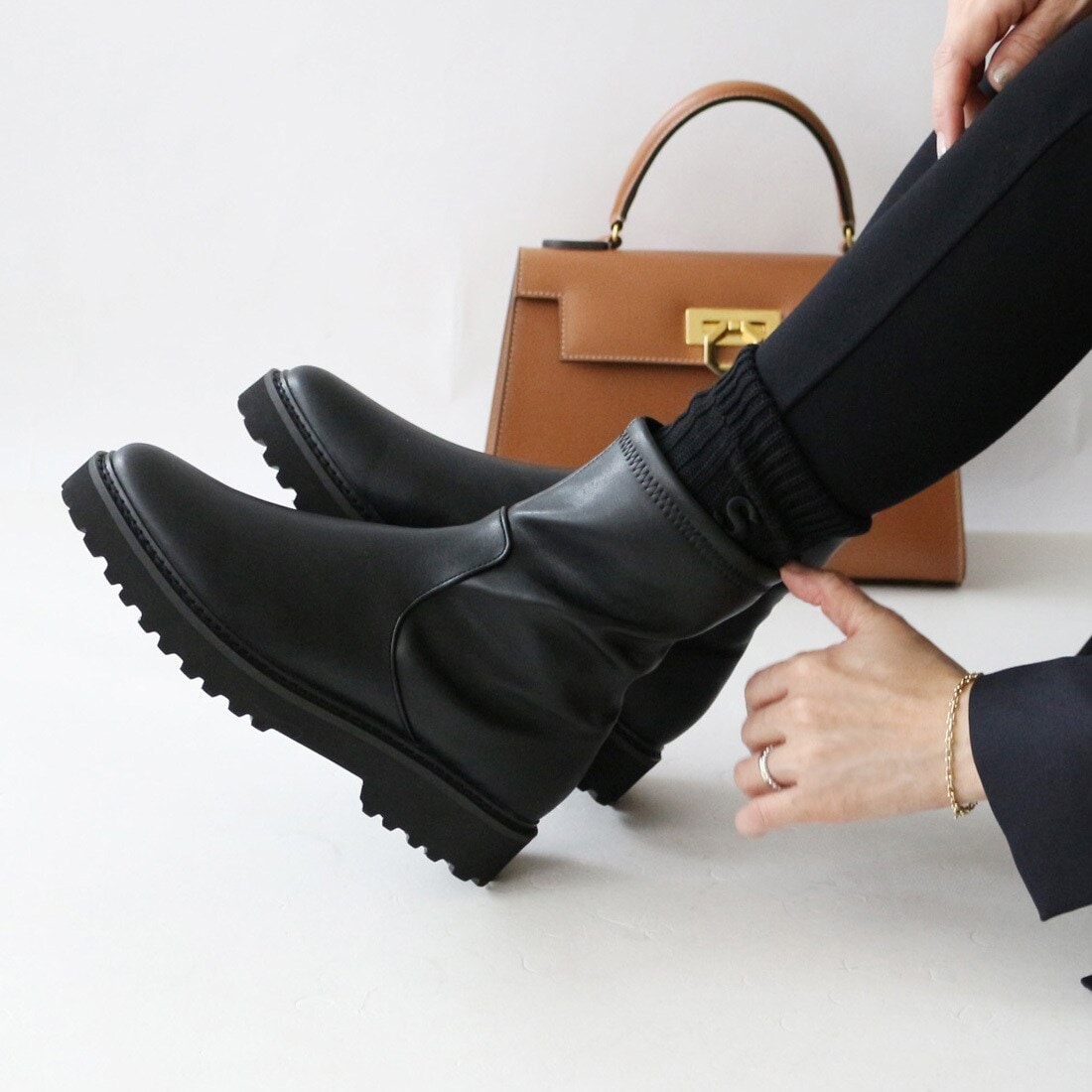 25秋冬新作】タンクソールストレッチブーツ【低反発スポンジ入り