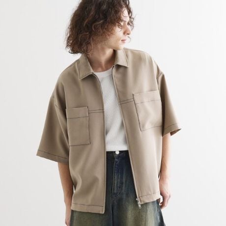 [^ԁF17082300]yfށzhCȃ^b`Əʂ̂\ʊ̃|GXefނgpĂ܂ByfUCztg̃_u|Pbgڂ䂭5VcAE^[BꖇƂĂAHDƂĂg܂Bgh̃[NfUCȂLCȑfނgp邱ƂŁAtkDTAKEO KIKUCHI炵N[ȈۂɎdグĂ܂BrbOTCYA5VGbgłAXshɂ蒲邱Ƃ\łBydlzE|PbgF~2yTCYz02TCYiMjF165`175cm03TCYiLjF170`180cmW̌^ɂڈɂȂ܂B| BRAND CONCEPT |𒴂ĎxgfBViȃACex[XɁAA\rSƃXg[g̎RȔzA{Ǝ̃~bNXX^CĂ܂ByCɂȂ鏤i͂Cɓo^XXzîCɓo^ĂJ[̍ēגʒmAXg1_AZ[̒ʒmm点܂BuĥCɓo^ViēׂȂǁAuh̏󂯎邱Ƃł܂BƖ̊֌WɂAۂFČꍇ܂B܂Ap\REX}[gtHȂǂ̊ɂA኱iƉ摜̃J[قȂꍇ܂B