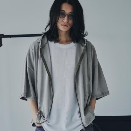 [^ԁF17032323]yfށzhCȃ^b`ƂJWAȈۂOEVgpĂ܂ByfUCzsOgH{re[WCNȃNbvhp[JBgE̓rbOTCYɁA͒pɒZ悤ɐ݌vgh̃VGbgBgɂ3DJbg{ƂŁAsOgHۗdオB߂̃Ci[𐞂`C[hX^C̒ȂXXłBydlzE|PbgF~2yTCYz02TCYiMjF165`175cm03TCYiLjF170`180cmW̌^ɂڈɂȂ܂B| BRAND CONCEPT |𒴂ĎxgfBViȃACex[XɁAA\rSƃXg[g̎RȔzA{Ǝ̃~bNXX^CĂ܂ByCɂȂ鏤i͂Cɓo^XXzîCɓo^ĂJ[̍ēגʒmAXg1_AZ[̒ʒmm点܂BuĥCɓo^ViēׂȂǁAuh̏󂯎邱Ƃł܂BƖ̊֌WɂAۂFČꍇ܂B܂Ap\REX}[gtHȂǂ̊ɂA኱iƉ摜̃J[قȂꍇ܂B