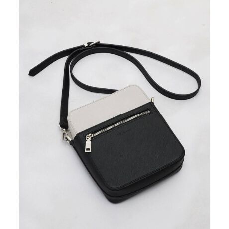 [^ԁF97901323]oCJ[̃fUC悭oAʉ}{bNXV_[obOyfށz悭̂鍇vgpBiŃ[hȈۂłB_̂^b`ő̂ւ̓DACełByfUCzoCJ[̃fUCCpNgobOB悢TCYigɒxǂi{bNX^̃fUCB}`Ƃ̂ŒzAL[P[XAX}[gtHꂢɎ܂TCYłByX^COz[hX^OɃ}b`ACełBoCJ[̃fUCAobO̘g𒴂t@VACeƂđ݊Ă܂BydlzE|PbgFO~2 ~1| BRAND CONCEPT |𒴂ĎxgfBViȃACex[XɁAA\rSƃXg[g̎RȔzA{Ǝ̃~bNXX^CĂ܂BƖ̊֌WɂAۂFČꍇ܂B܂Ap\REX}[gtHȂǂ̊ɂA኱iƉ摜̃J[قȂꍇ܂Bd:390g