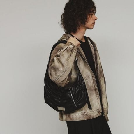 [^ԁF97904310]yfށznF|GXe019FubN悢򊴂ƂȂ₩̍vgpĂ܂B119FubN^167FIW^193Fu[}bgŒ悢nƔF̗ǂ̃iCfނgpĂ܂ByfUCzV[Y킸gAĝɃtBbgVGbg̃V_[obOBV[OĂՂƂ{[̂VGbgoĂ܂BV_[͒łAZČ|莝X^CAL΂Ď΂ߊ|łg܂Btg̃t@Xi[p[cƃ^v[gANZgɂȂfUCBF̂悳̐VFIWJ[ƃu[J[́AX^CÕANZgƂăIXXBydlzE|PbgFO~1 ~2| BRAND CONCEPT |𒴂ĎxgfBViȃACex[XɁAA\rSƃXg[g̎RȔzA{Ǝ̃~bNXX^CĂ܂ByCɂȂ鏤i͂Cɓo^XXzîCɓo^ĂJ[̍ēגʒmAXg1_AZ[̒ʒmm点܂BuĥCɓo^ViēׂȂǁAuh̏󂯎邱Ƃł܂BƖ̊֌WɂAۂFČꍇ܂B܂Ap\REX}[gtHȂǂ̊ɂA኱iƉ摜̃J[قȂꍇ܂Bd:315g(TvTCY)