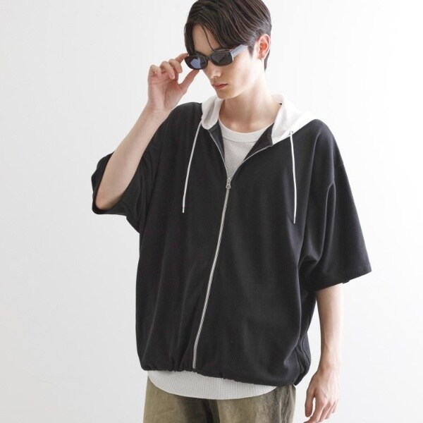 tk.TAKEO KIKUCHI ディズニー ファンタジア パーカー ブラック 事業リリース tk.TAKEO KIKUCHI】『ファンタジア』をモチーフに