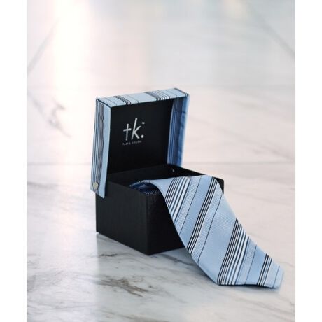 [^ԁF97904915]x[VbNŕLV[łglN^CAEAVЉlA̓A]΂ȂǂGIFTɂXXłBBOX̃x[VbNVNlN^CB̃X[cɍ킹₷AV][ɉoł邱̃lN^CłBXgCvƃt[hbg2ނpӁBlN^CƓfނ𔠊Wɍ̗pAMtgɂœKȎdlɁB| BRAND CONCEPT |𒴂ĎxgfBViȃACex[XɁAA\rSƃXg[g̎RȔzA{Ǝ̃~bNXX^CĂ܂ByCɂȂ鏤i͂Cɓo^XXzîCɓo^ĂJ[̍ēגʒmAXg1_AZ[̒ʒmm点܂BuĥCɓo^ViēׂȂǁAuh̏󂯎邱Ƃł܂BƖ̊֌WɂAۂFČꍇ܂B܂Ap\REX}[gtHȂǂ̊ɂA኱iƉ摜̃J[قȂꍇ܂B