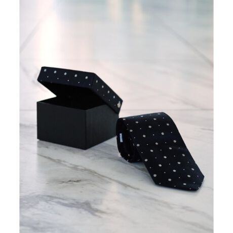 [^ԁF97904915]x[VbNŕLV[łglN^CAEAVЉlA̓A]΂ȂǂGIFTɂXXłBBOX̃x[VbNVNlN^CB̃X[cɍ킹₷AV][ɉoł邱̃lN^CłBXgCvƃt[hbg2ނpӁBlN^CƓfނ𔠊Wɍ̗pAMtgɂœKȎdlɁB| BRAND CONCEPT |𒴂ĎxgfBViȃACex[XɁAA\rSƃXg[g̎RȔzA{Ǝ̃~bNXX^CĂ܂ByCɂȂ鏤i͂Cɓo^XXzîCɓo^ĂJ[̍ēגʒmAXg1_AZ[̒ʒmm点܂BuĥCɓo^ViēׂȂǁAuh̏󂯎邱Ƃł܂BƖ̊֌WɂAۂFČꍇ܂B܂Ap\REX}[gtHȂǂ̊ɂA኱iƉ摜̃J[قȂꍇ܂B