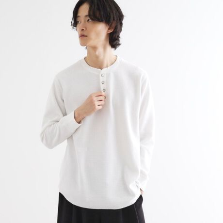 [^ԁF17034100]yfށzbt̂悤ɉʂ̂\ʂƁAʂ̓tbgɕ҂񂾓ȃbtfނgpĂ܂Bp̒SnǂAp̐LтւyĂ܂Bʏ탏btfނ͕҂ݑgD̓A^ꂪ₷nłB\ʂ̖c݂郏btgDƗʂ̃hCȃ^b`BRbg|GXefނgpĂAJ^łByfUCzgh̃w[lbNfUCB^hbgtƍɂ̓^v[g|Cg邱ƂŁA1łX^CO̎ƂĒĂ܂BKxɂƂVGbgBꖇŒpĂT}ɂȂ܂B̓EhJbgŎdグ邱ƂŁAre[WCNȃX^Cɂsb^B郏btJbg\[́Awr[т̃p[J[AE^[ƍ킹ƗȂۂɂȂ܂A͓KxɌ݂~hEFCgbtgpĂ܂̂ŁAꖇłCi[ɎgpĂoXɂ悢̂ł߂łByTCYz02TCYiMjF165`175cm03TCYiLjF170`180cmW̌^ɂڈɂȂ܂B| BRAND CONCEPT |𒴂ĎxgfBViȃACex[XɁAA\rSƃXg[g̎RȔzA{Ǝ̃~bNXX^CĂ܂ByCɂȂ鏤i͂Cɓo^XXzîCɓo^ĂJ[̍ēגʒmAXg1_AZ[̒ʒmm点܂BuĥCɓo^ViēׂȂǁAuh̏󂯎邱Ƃł܂BƖ̊֌WɂAۂFČꍇ܂B܂Ap\REX}[gtHȂǂ̊ɂA኱iƉ摜̃J[قȂꍇ܂B