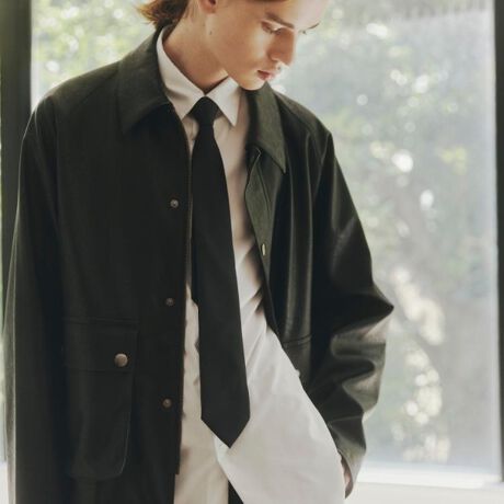 [^ԁF17054100]yfށzi019J[ji026J[jF}bgȕ\ʂ̂ȂɁANтɂ򂪓ȃ|GXefނgpĂ܂B悢V̂d肪JWAoĂ܂Bi119J[jFBe[ŴVHꂽfނgpĂ܂ByfUCzsɉfAꂽneBOWPbgBfC[ɂgAȂꊴꒅłBʂ킬Ƃ~j}ȃfUCȂAneBOWPbgȂł͂̋@\ɂ܂BFAJWAȂiȈۂ^܂BydlzE|PbgFO~4 ~2EnyTCYz02TCYiMjF165`175cm03TCYiLjF170`180cmW̌^ɂڈɂȂ܂| BRAND CONCEPT |𒴂ĎxgfBViȃACex[XɁAA\rSƃXg[g̎RȔzA{Ǝ̃~bNXX^CĂ܂ByCɂȂ鏤i͂Cɓo^XXzîCɓo^ĂJ[̍ēגʒmAXg1_AZ[̒ʒmm点܂BuĥCɓo^ViēׂȂǁAuh̏󂯎邱Ƃł܂BƖ̊֌WɂAۂFČꍇ܂B܂Ap\REX}[gtHȂǂ̊ɂA኱iƉ摜̃J[قȂꍇ܂Bd:945g(TvTCY)