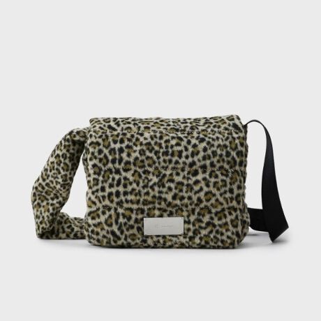 [^ԁF97904311]lCPuffyV[YBAGɐVFǉIyfށzJ[ɂĈقȂfނgpĂ܂BnF|GXefނgpĂ܂B019 ubNJ[vFȂ₩̃\tgX[XvgpĂ܂B119 @ubNJ[iC213O[J[E294lCr[J[NbVxANbVxAƂ́xAn̈ŁA킴Ɩѕ݂𗐂悤ȉH{Ă܂B򂪂Apx̓ɂĐF̔ZWω̂ŁA[݂̂ۂɂȂ鍡Ggh̑fނłByfUCzALLV[Yy߂ptB[tbvV_[BȂ߂邱ƂŁAՂƂ{[̂VGbgoĂ܂BV_[͒ł̂Łu|E΂ߊ|v\BZĎ莝\łBtbvɂ̓JNV}OlbgtBtg̃^v[gANZgɂȂfUCBX^CÕANZgɂXXłBydlzE|PbgF~2| BRAND CONCEPT |𒴂ĎxgfBViȃACex[XɁAA\rSƃXg[g̎RȔzA{Ǝ̃~bNXX^CĂ܂ByCɂȂ鏤i͂Cɓo^XXzîCɓo^ĂJ[̍ēגʒmAXg1_AZ[̒ʒmm点܂BuĥCɓo^ViēׂȂǁAuh̏󂯎邱Ƃł܂BƖ̊֌WɂAۂFČꍇ܂B܂Ap\REX}[gtHȂǂ̊ɂA኱iƉ摜̃J[قȂꍇ܂Bd:360g(TvTCY)