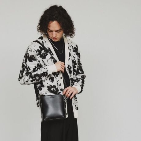 [^ԁF97904316]RpNgȂ[͂̂DG~jV_[obOyfށznƒ悢򊴂鍇vgpĂ܂BJ[ɂāA\ʊقȂ܂Bi019J[jX[Xi119E519E551J[jTtBA[myfUCz{̂̃tgobN̗ʂɃ|PbgzuAI|PbgdlvɎdグV_[obOBX}[gtHȂǁApɂɎgACe̓AIɎ[ȂǁAg₷ɂ܂BVt@Xi[GAMdi̎[Jo[BydlzE|PbgF~1| BRAND CONCEPT |𒴂ĎxgfBViȃACex[XɁAA\rSƃXg[g̎RȔzA{Ǝ̃~bNXX^CĂ܂ByCɂȂ鏤i͂Cɓo^XXzîCɓo^ĂJ[̍ēגʒmAXg1_AZ[̒ʒmm点܂BuĥCɓo^ViēׂȂǁAuh̏󂯎邱Ƃł܂BƖ̊֌WɂAۂFČꍇ܂B܂Ap\REX}[gtHȂǂ̊ɂA኱iƉ摜̃J[قȂꍇ܂Bd:350g