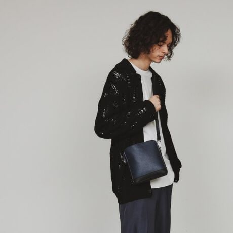 [^ԁF97904316]RpNgȂ[͂̂DG~jV_[obOyfށznƒ悢򊴂鍇vgpĂ܂BJ[ɂāA\ʊقȂ܂Bi019J[jX[Xi119E519E551J[jTtBA[myfUCz{̂̃tgobN̗ʂɃ|PbgzuAI|PbgdlvɎdグV_[obOBX}[gtHȂǁApɂɎgACe̓AIɎ[ȂǁAg₷ɂ܂BVt@Xi[GAMdi̎[Jo[BydlzE|PbgF~1| BRAND CONCEPT |𒴂ĎxgfBViȃACex[XɁAA\rSƃXg[g̎RȔzA{Ǝ̃~bNXX^CĂ܂ByCɂȂ鏤i͂Cɓo^XXzîCɓo^ĂJ[̍ēגʒmAXg1_AZ[̒ʒmm点܂BuĥCɓo^ViēׂȂǁAuh̏󂯎邱Ƃł܂BƖ̊֌WɂAۂFČꍇ܂B܂Ap\REX}[gtHȂǂ̊ɂA኱iƉ摜̃J[قȂꍇ܂Bd:350g