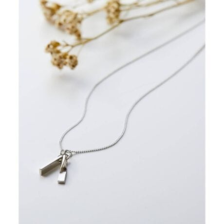 [^ԁF97901800]VvȃfUCłĝ₷o[lbNXyfށzCyɂg^JfށBiȌ򊴂̃ACełByfUCzJ[A˂ꂽŕωt_uo[̃gbvɁAVvȃ`F[gݍ킹lbNXB^Ȃł͂̔򂪃N[ȃX^COo܂BS̓ВtBÔȂVvȃfUCł̂ŁAMtgv[gƂĂ߂̃ACełByX^COz咣Ȃ̂ŕLACeƑX^CÕANZgɂȂ񌳂N[ɍʂĂ܂B| BRAND CONCEPT |𒴂ĎxgfBViȃACex[XɁAA\rSƃXg[g̎RȔzA{Ǝ̃~bNXX^CĂ܂ByCɂȂ鏤i͂Cɓo^XXzîCɓo^ĂJ[̍ēגʒmAXg1_AZ[̒ʒmm点܂BuĥCɓo^ViēׂȂǁAuh̏󂯎邱Ƃł܂BƖ̊֌WɂAۂFČꍇ܂B܂Ap\REX}[gtHȂǂ̊ɂA኱iƉ摜̃J[قȂꍇ܂B