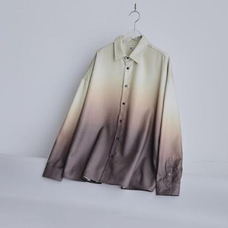 [^ԁF17084400]yfށzeƂ򊴂̂|GXecCfނ̗pĂ܂Bg~͂̐nłByfUCzTbƂgI[o[VGbg̃VcB1g͂AWPbg̃Ci[܂ŕLg܂B2p^[̃fUCy݂A\[gVcBi001E019E023J[jɗ̊̂XNGAv[gvgꂽVcłBVvŎg₷Ã|Cgۗ܂Bi112E119E143E194J[jɂăOf[V{ꂽVcBZW̐Fωy݂ꖇBLC߃XbNXƂ̃X^COXXłByTCYz01TCYiSjF160`170cm02TCYiMjF165`175cm03TCYiLjF170`180cmW̌^ɂڈɂȂ܂| BRAND CONCEPT |𒴂ĎxgfBViȃACex[XɁAA\rSƃXg[g̎RȔzA{Ǝ̃~bNXX^CĂ܂ByCɂȂ鏤i͂Cɓo^XXzîCɓo^ĂJ[̍ēגʒmAXg1_AZ[̒ʒmm点܂BuĥCɓo^ViēׂȂǁAuh̏󂯎邱Ƃł܂BƖ̊֌WɂAۂFČꍇ܂B܂Ap\REX}[gtHȂǂ̊ɂA኱iƉ摜̃J[قȂꍇ܂B