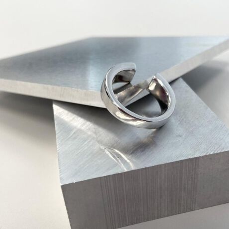 [^ԁF97904804]yfށz^イ̂jbPJ[J[ɂăfUCقȂ܂B006J[Fv[106J[FʁyfUCzuԁvfUCɎAꂽ͋CɎdグOBuXL}vʂƁA̔ΆuciKvʂ̗Ƃɕ\ƂĎgpł2WAYdlB006J[Fv[^CvԂfUC̃v[fUCBXL}ӏؚɂȂȂ悤ɂČ݂Ă܂BTCY17106J[FʃO^CvԃfUC𑽖ʂɂȂ悤Ɏdグ鎖ŁA悭˂茳؂₩ȈۂɎdグĂ܂BTCY17S̓ВtŃMtg^v[gɂIXXłB| BRAND CONCEPT |𒴂ĎxgfBViȃACex[XɁAA\rSƃXg[g̎RȔzA{Ǝ̃~bNXX^CĂ܂ByCɂȂ鏤i͂Cɓo^XXzîCɓo^ĂJ[̍ēגʒmAXg1_AZ[̒ʒmm点܂BuĥCɓo^ViēׂȂǁAuh̏󂯎邱Ƃł܂BƖ̊֌WɂAۂFČꍇ܂B܂Ap\REX}[gtHȂǂ̊ɂA኱iƉ摜̃J[قȂꍇ܂B